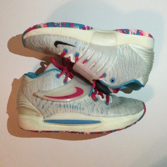 Great condition! KD 14 “Multi-Color” Size 7 - Picture 2 of 13